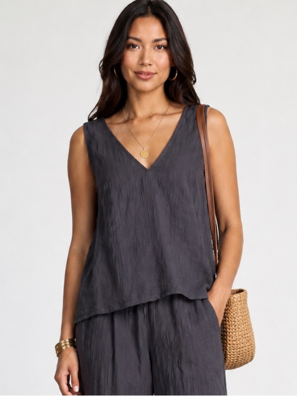 Calme Johnny Was Gray Double V-Neck Sleeveless Drape Tank Size S